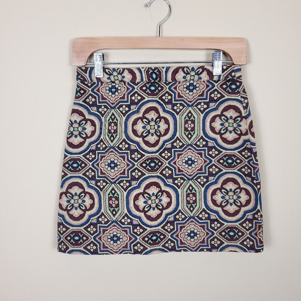 4/$25 Topshop Retro Print Knit Mini Skirt